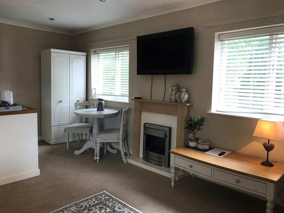 Woodfield Bed & Breakfast Chepstow Bagian luar foto